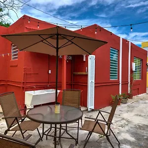 https://perla-roja-guesthouse.comcaribbean.com